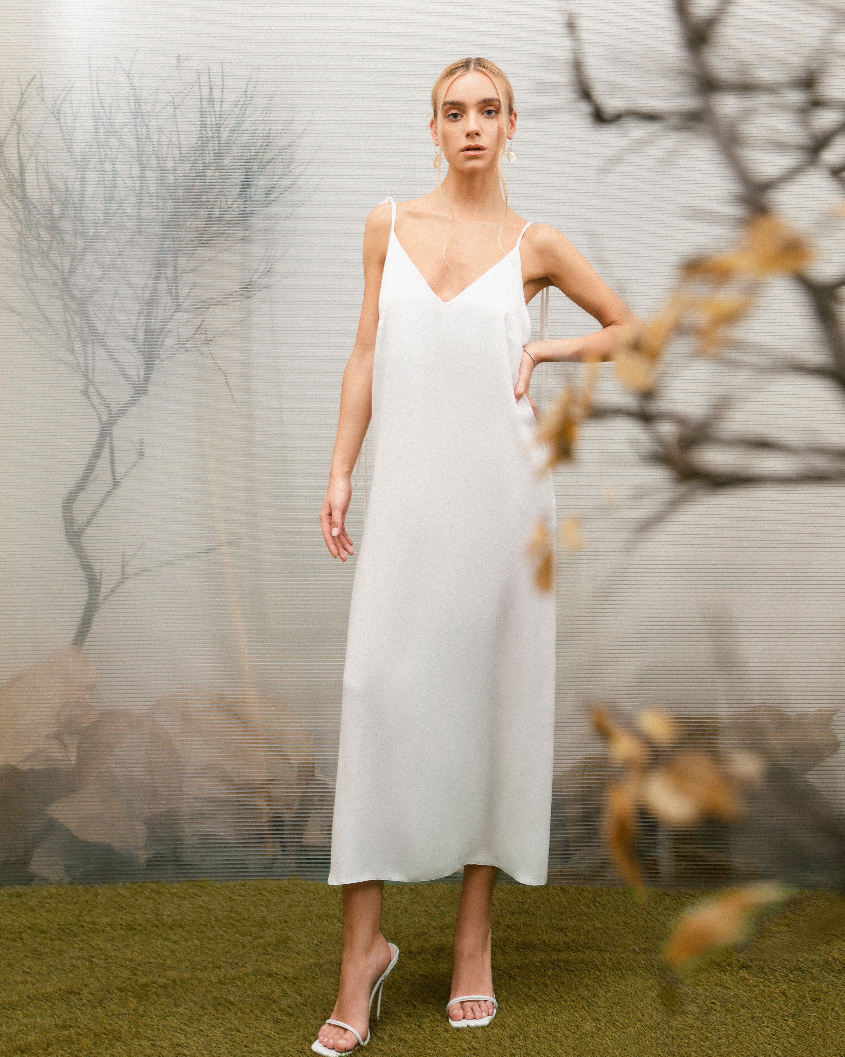 White silk slip sleeveless midi dress White silk slip sleeveless midi dress