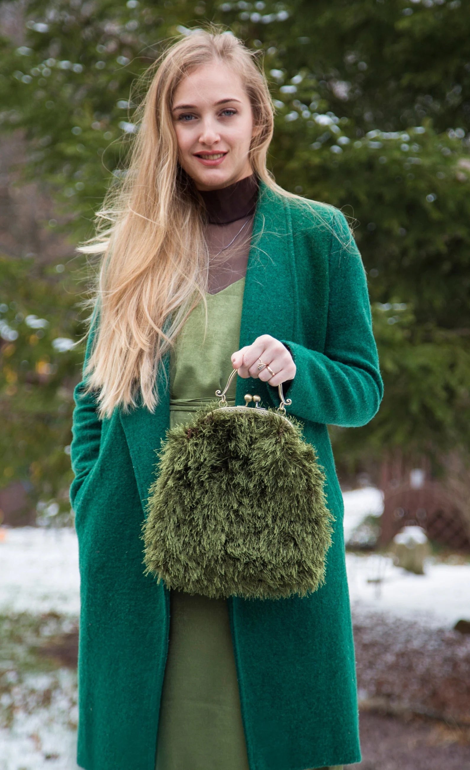 Olive fluffy faux fur clutch - Main Image