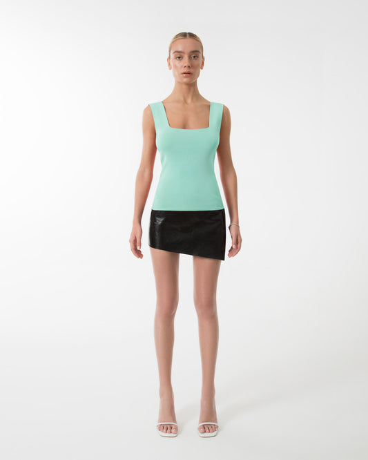 The mint sleeveless top blouse